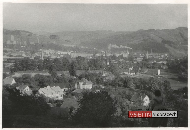 Pohled ze Žambošky na zadní část Štěpánské ulice (13. 10. 1963)